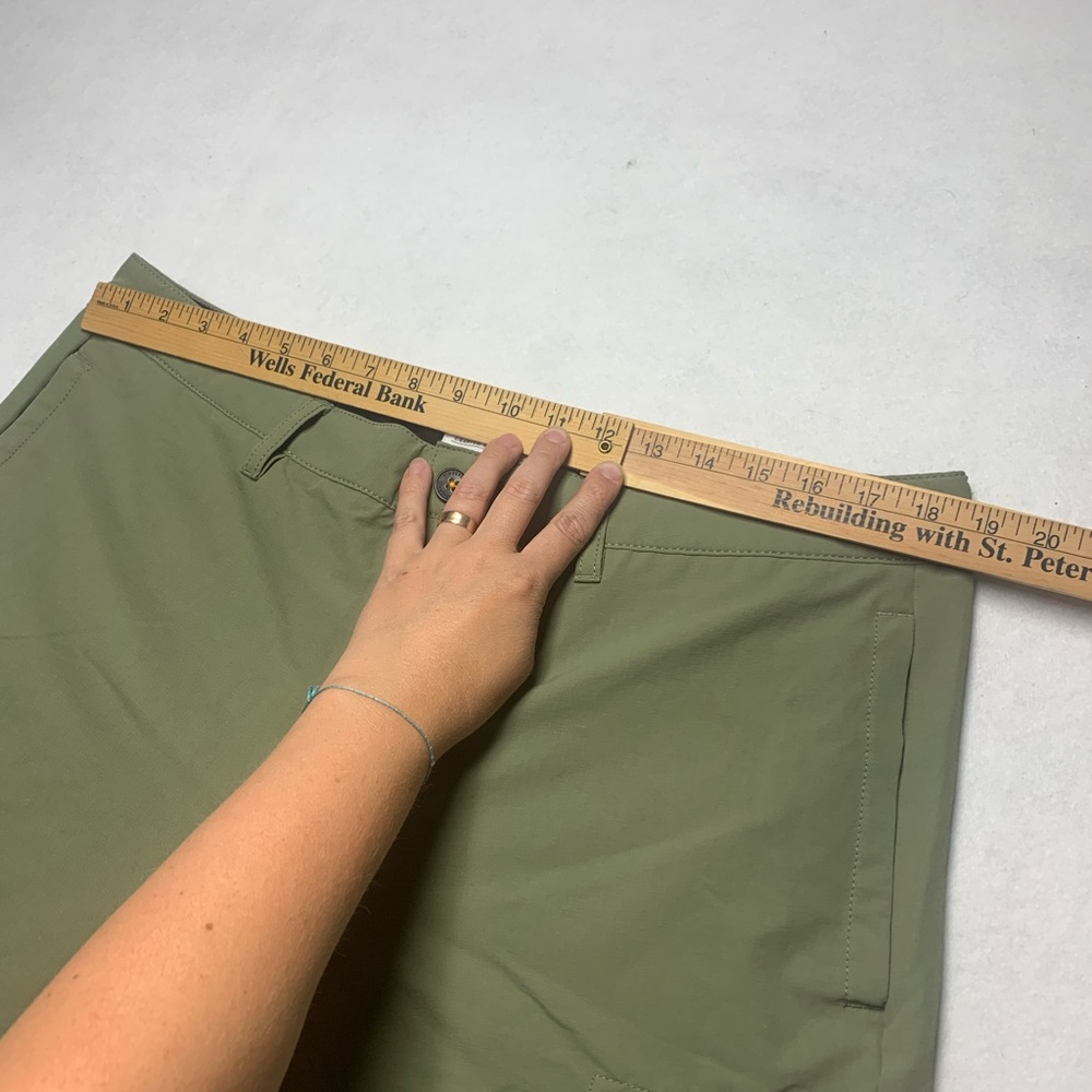 Timberland Men's Flat Front 11" Inseam Chino Cargo Hiking Short green size 35 - Picture 11 of 11